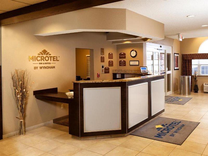 Microtel Inn & Suites By Wyndham St Clairsville - Wheeling St. Clairsville Exteriör bild