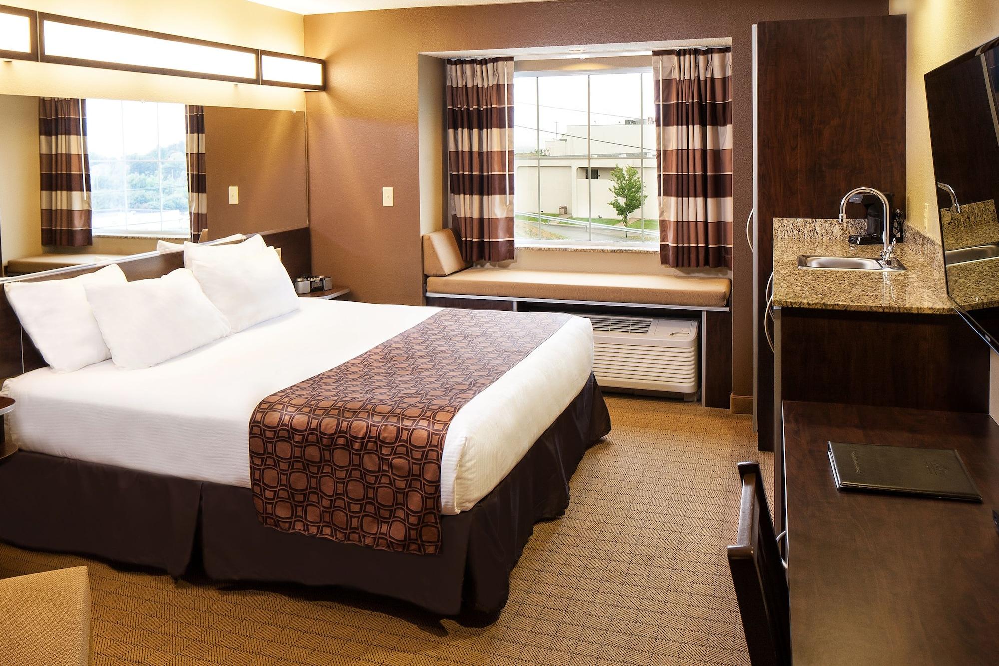 Microtel Inn & Suites By Wyndham St Clairsville - Wheeling St. Clairsville Exteriör bild