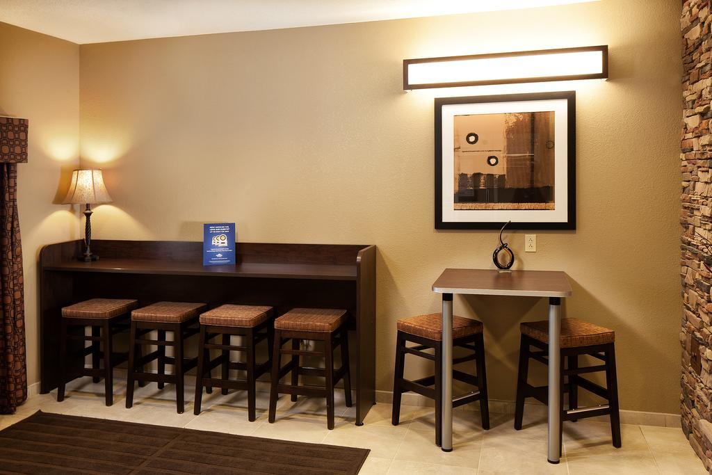 Microtel Inn & Suites By Wyndham St Clairsville - Wheeling St. Clairsville Exteriör bild
